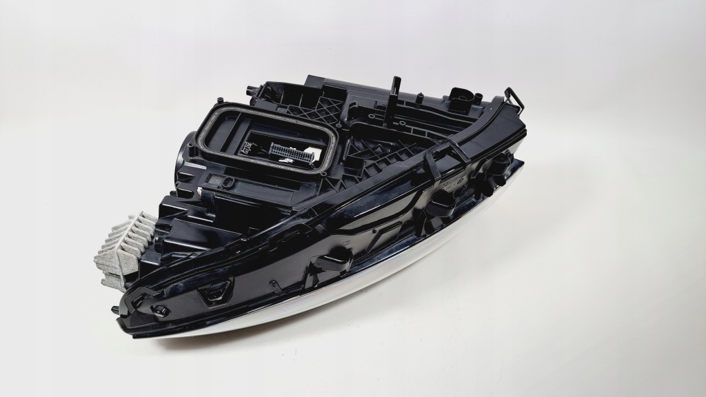 Купить Mercedes eqa w 243 лампа левая full led high performance a2439068900