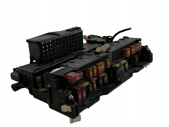 фото №1, Коробка предохранителей bmw e46 8364540