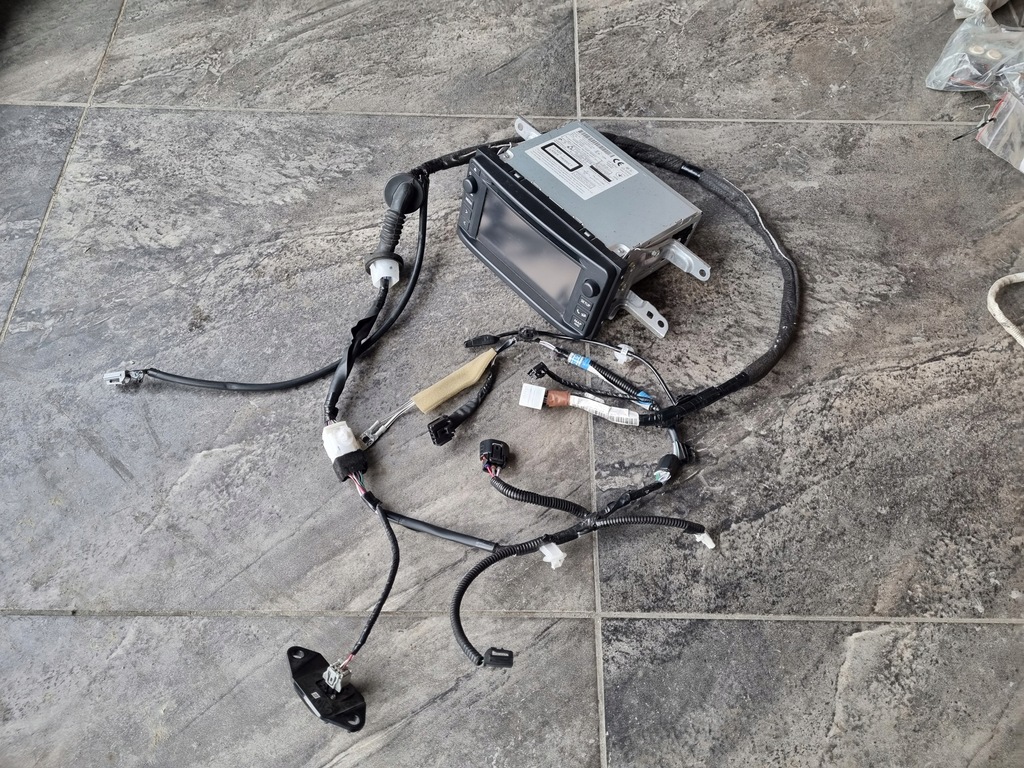 фото №12, Радио навигация камера заднего вида жгут toyota yaris iii lift 14-17r