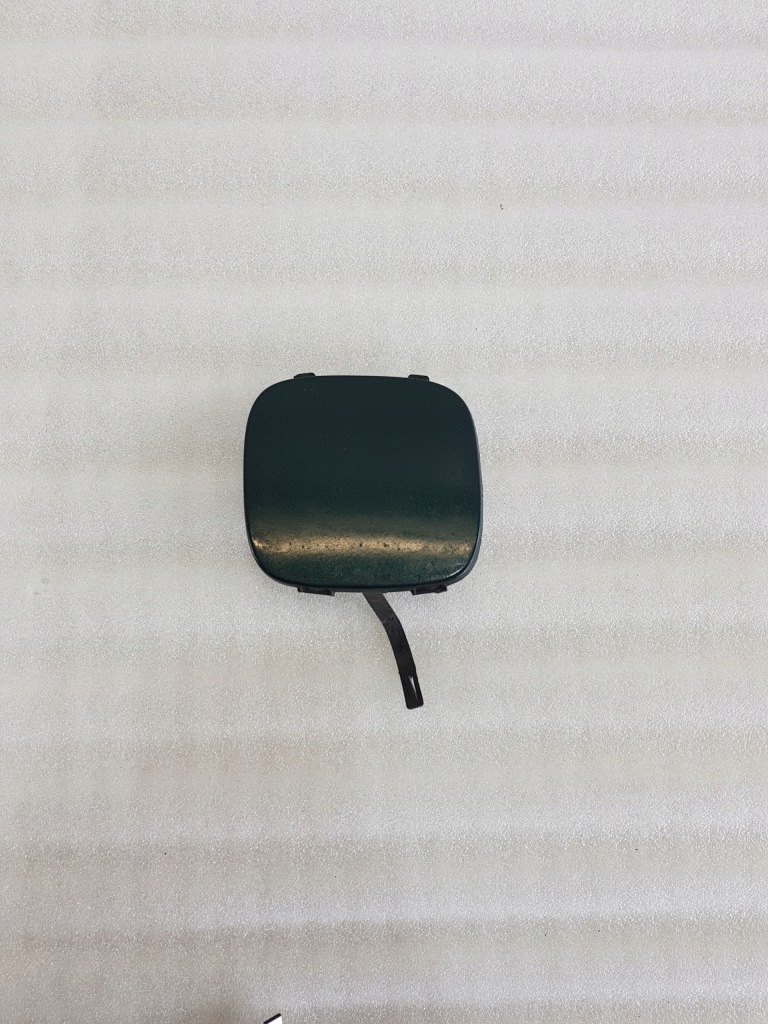 фото №1, Renault laguna i lift заглушка фаркоп бампера перед