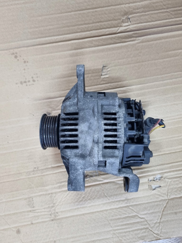 Генератор renault laguna 1 1 1.8-2,0 7700857075 75a Оригинал