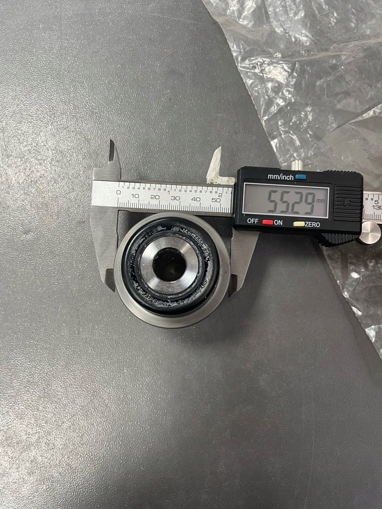 фото №6, Втулка рычага citroen оригинальный номер 3523.as