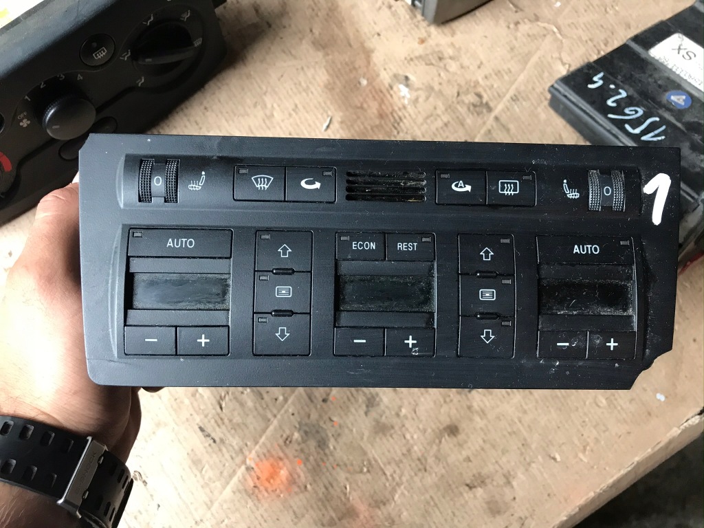 фото №1, Audi a8 d2 панель кондиціонера 4d0820043n