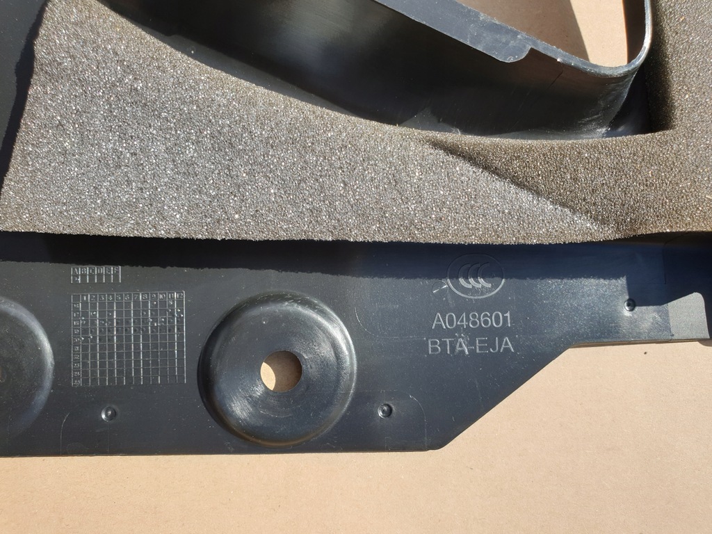 фото №7, Рамка захист скло двері правий задня volvo xc40 оригінальний номер