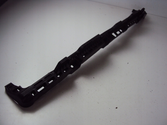 фото №1, Volkswagen оригінальний номер 5g6807863 напрямна бампера