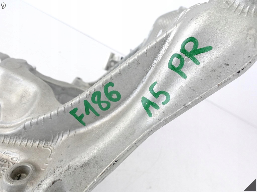 фото №10, Audi a5 s5 8w6 f5 a4 s4 8w0 b9 15- кронштейн лапы двигателя правый 35tfsi 36km