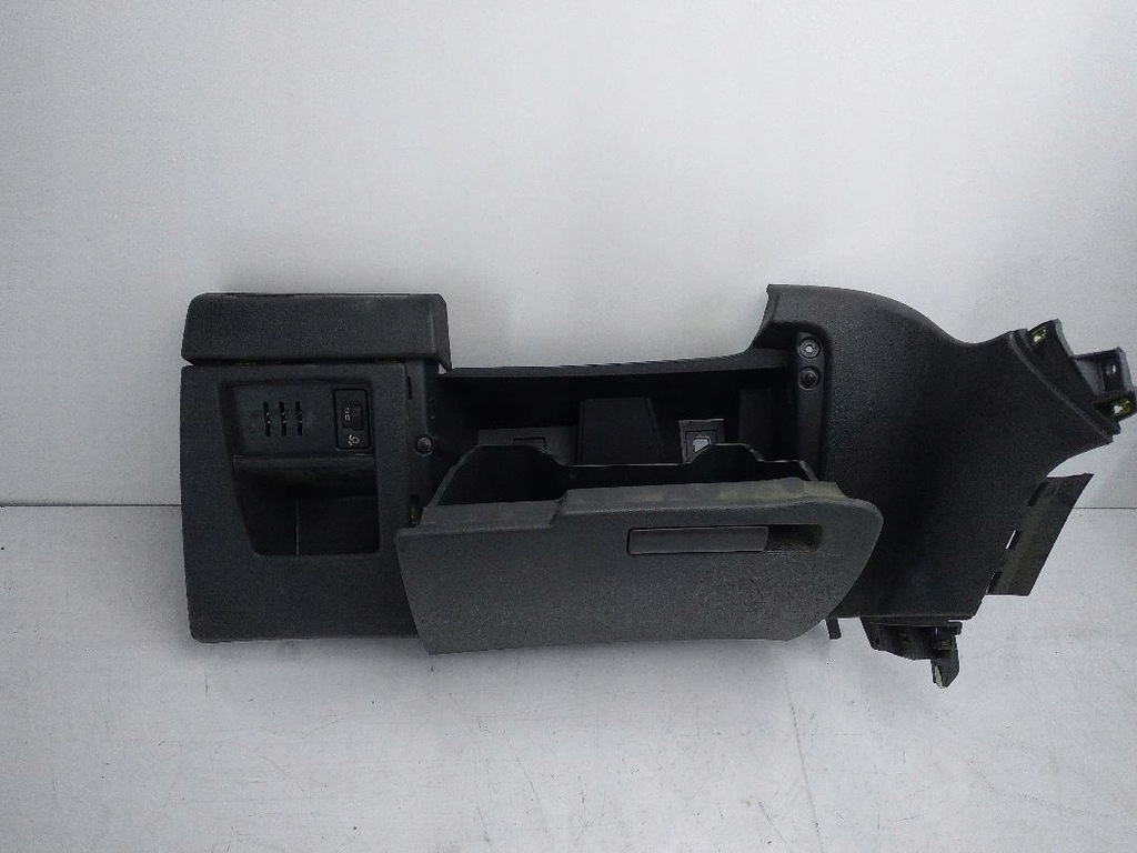 фото №1, Полка бардачок peugeot 3008 i 9685168577