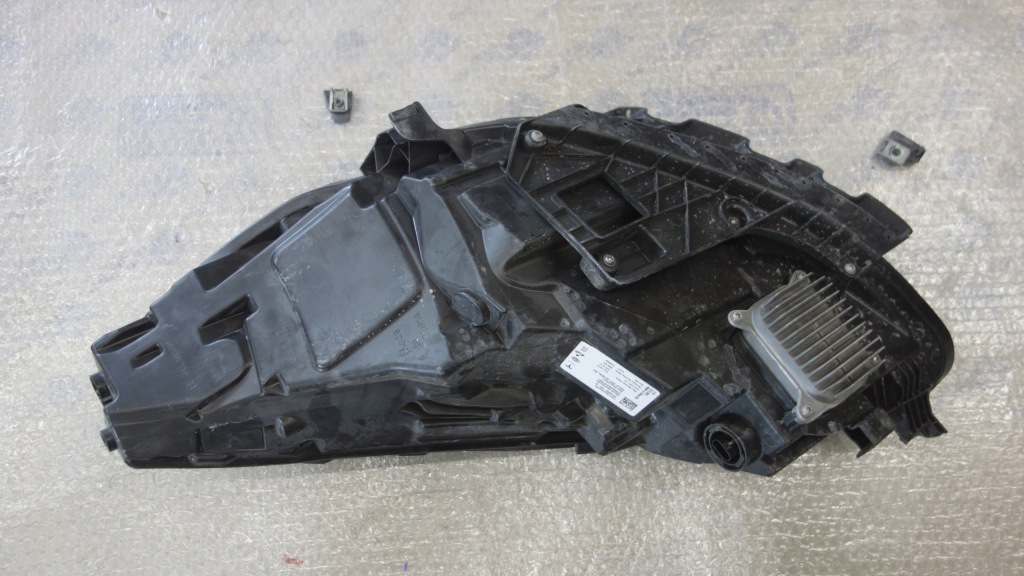 Tesla 3/y рестайлинг  фара full led фара правый в Украине