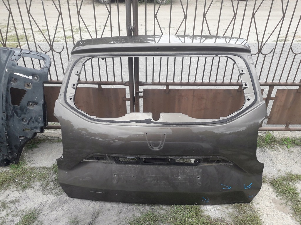 фото №1, Кришка багажника задня задня dacia duster ii 17-