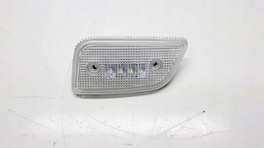 фото №2, Лампа козырёк mercedes actros mp4 mp5 левая led габаритный фонарь