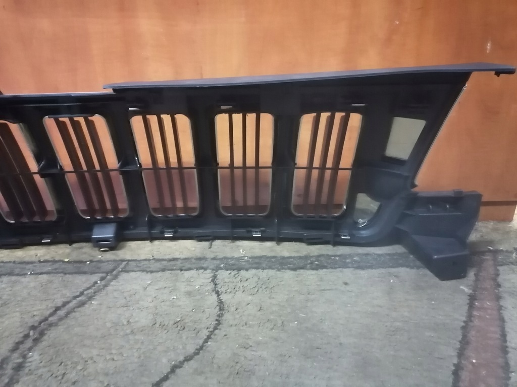 фото №9, Решітка радіатора решітка радіатора jeep grand cherokee wk2 10-21