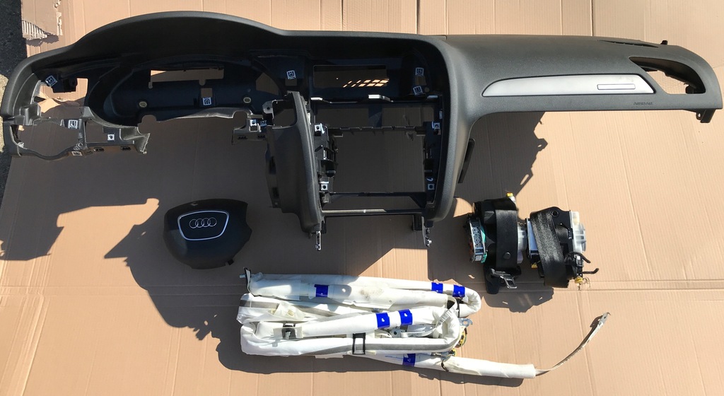 фото №1, Audi a4 lift консоль приборная панель подушка безопасности nieregenerowana