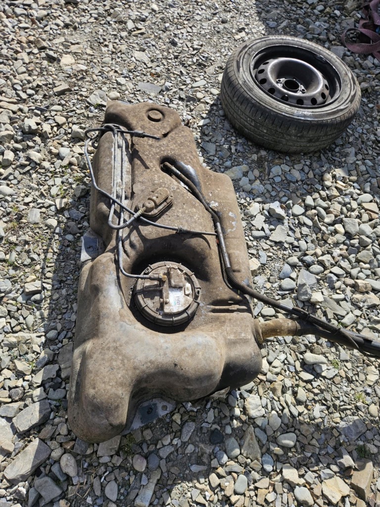 фото №1, Peugeot 208 i 1.2 бак насос топлива оригинальная