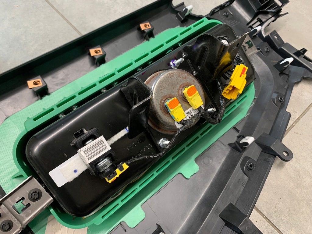 фото №8, Приборная панель заглушка подушка пассажира w панель ford f-150 2021- czarna комплект