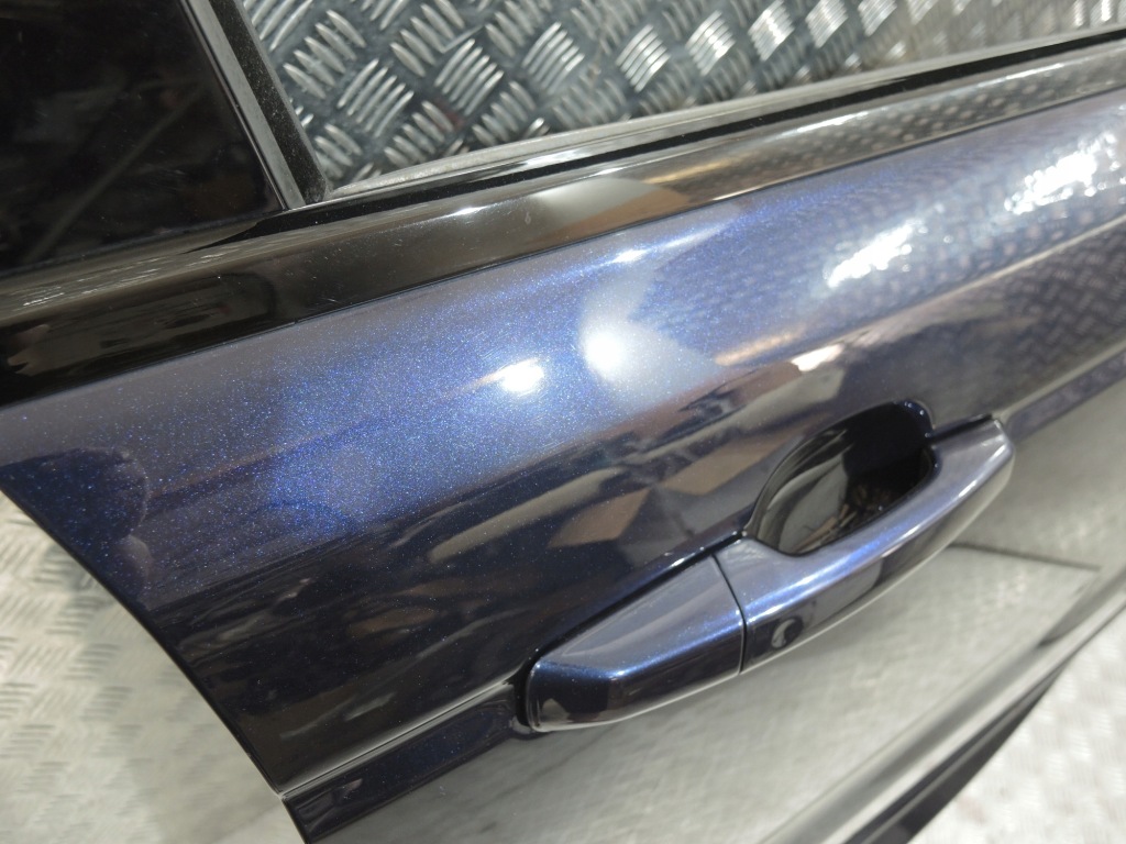 Дверей правий перед range rover sport l494 loire blue 942 lbm в Україні