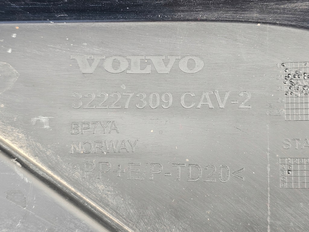 фото №11, Захист pod бампер плита volvo xc40 ii lift c40 charger orginał