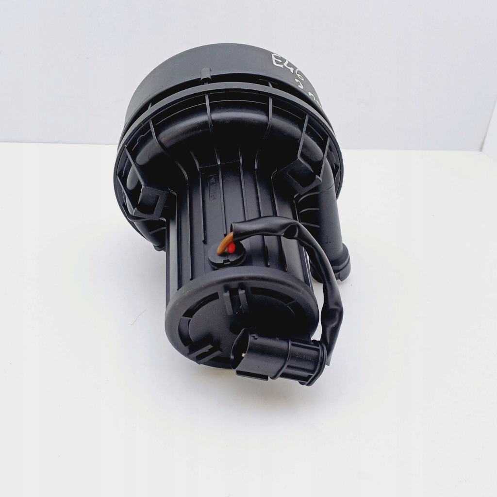 Насос воздуха вторичного bmw 3 e46 2.0 b 72812402 / 72812922 nr1 с Разборки