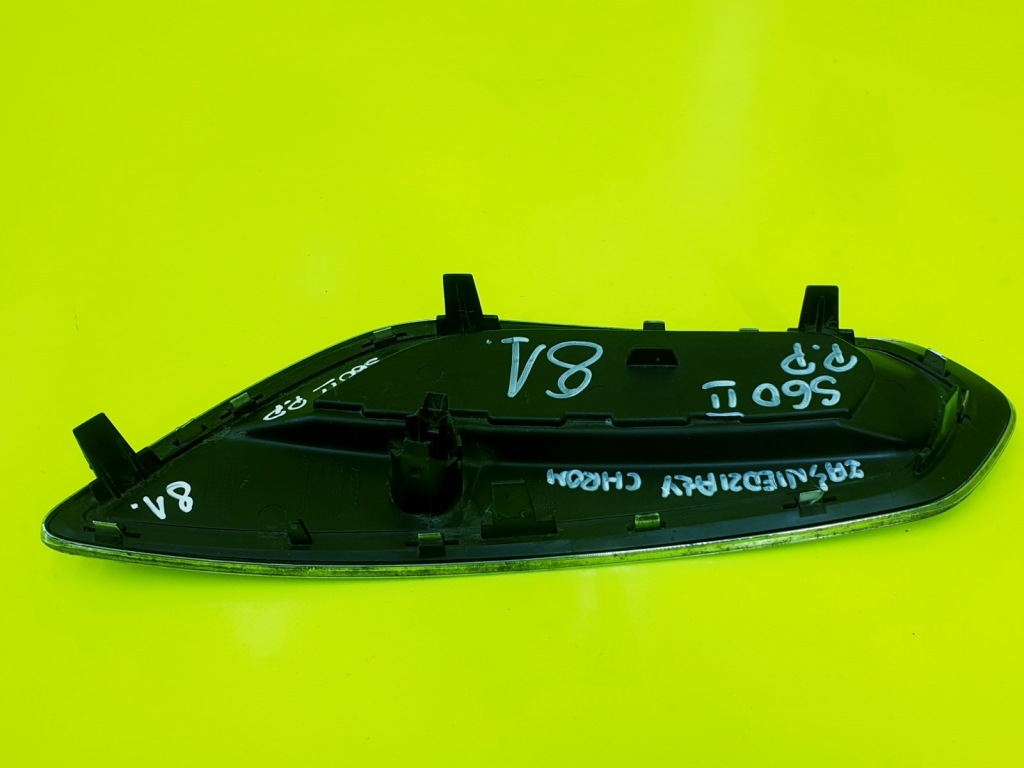 Решётка бампера правый  перед volvo s60 2 седан 2.0d Киев