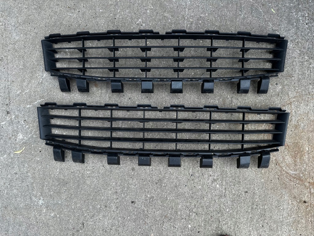 фото №2, Решітка бампера перед renault megane ii lift