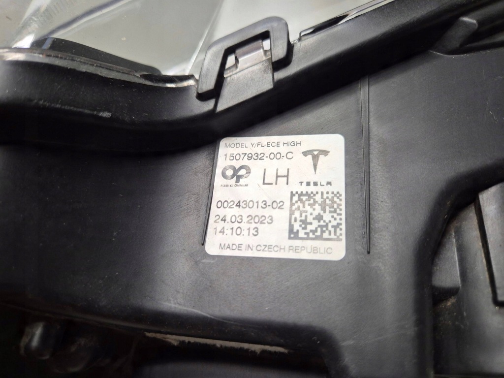 Tesla model y лівий протитуманна фара led drl 1507932-00-c Київ