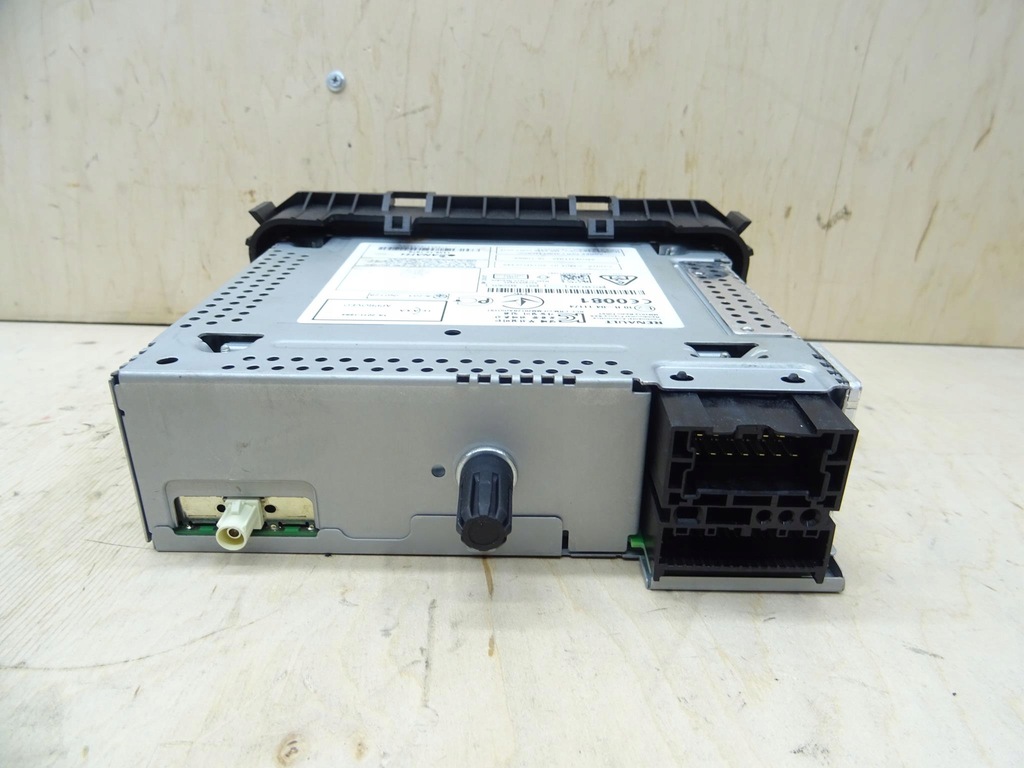 фото №4, Renault laguna iii радио заводской 281156424r