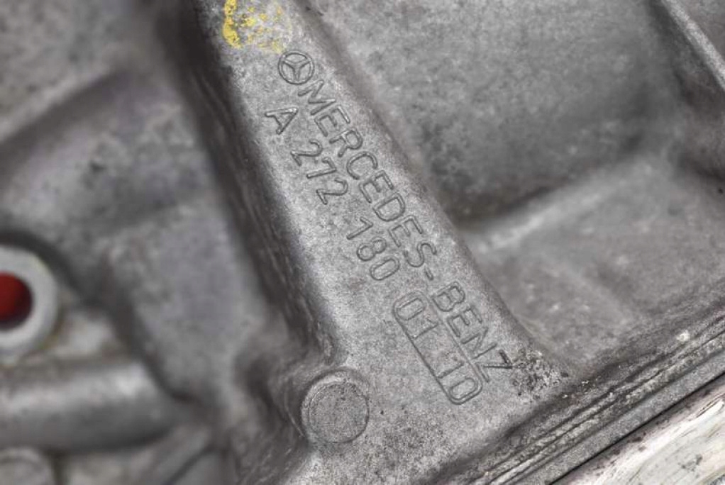 фото №6, Корпус фильтра масла r2721800110 6740273476 mercedes cls c219 w219 3.5 v6