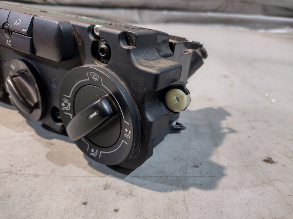 фото №6, Панель обдув кондиціонера volkswagen passat b6