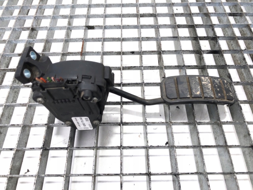 Купить Потенциометр газа renault master ii 8200778349 2.5 115km педаль