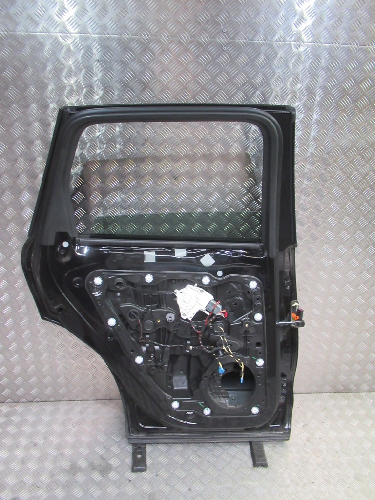 фото №8, Дверь задняя задние левая левый porsche cayenne 7p5 f1259