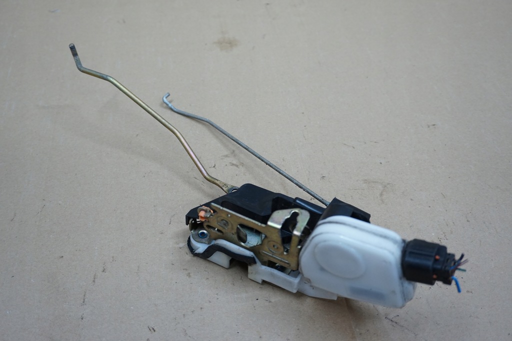 фото №5, Pajero pinin замок двері лівий перед 5-pinów eu