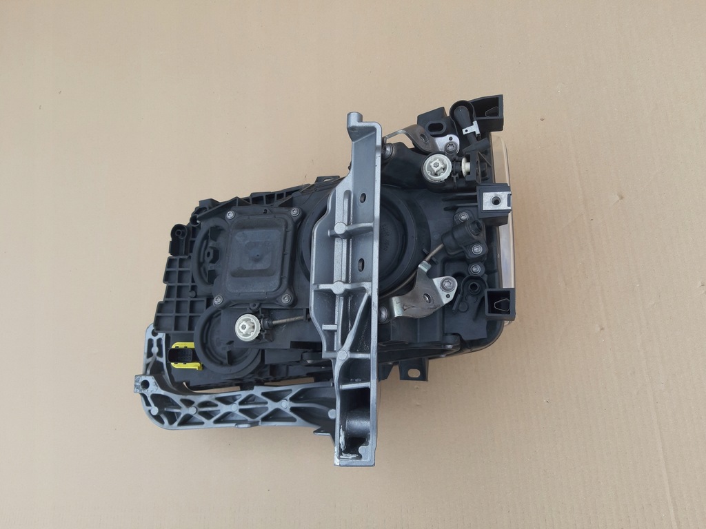 фото №9, Scania r s фара правий лампа 2655843 кронштейн