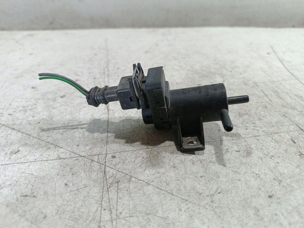 фото №2, Клапан вакуумa renault twingo iii 1.0 sce 8200762162