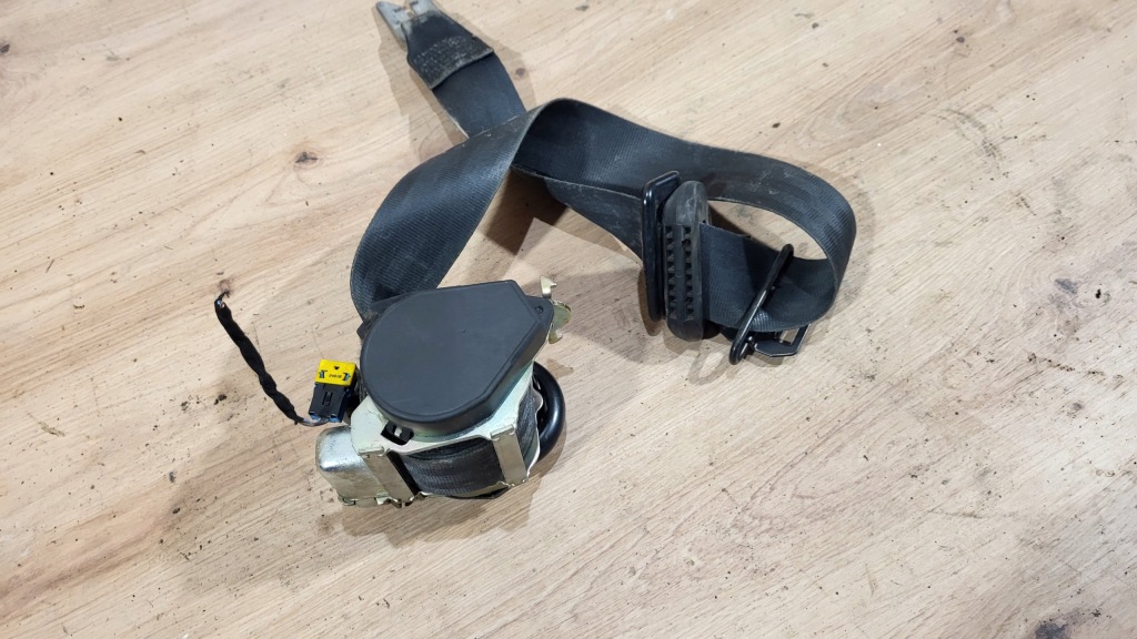 Ремень безопасности левое  перед renault megane 3 3 hb 5d 08- Недорого