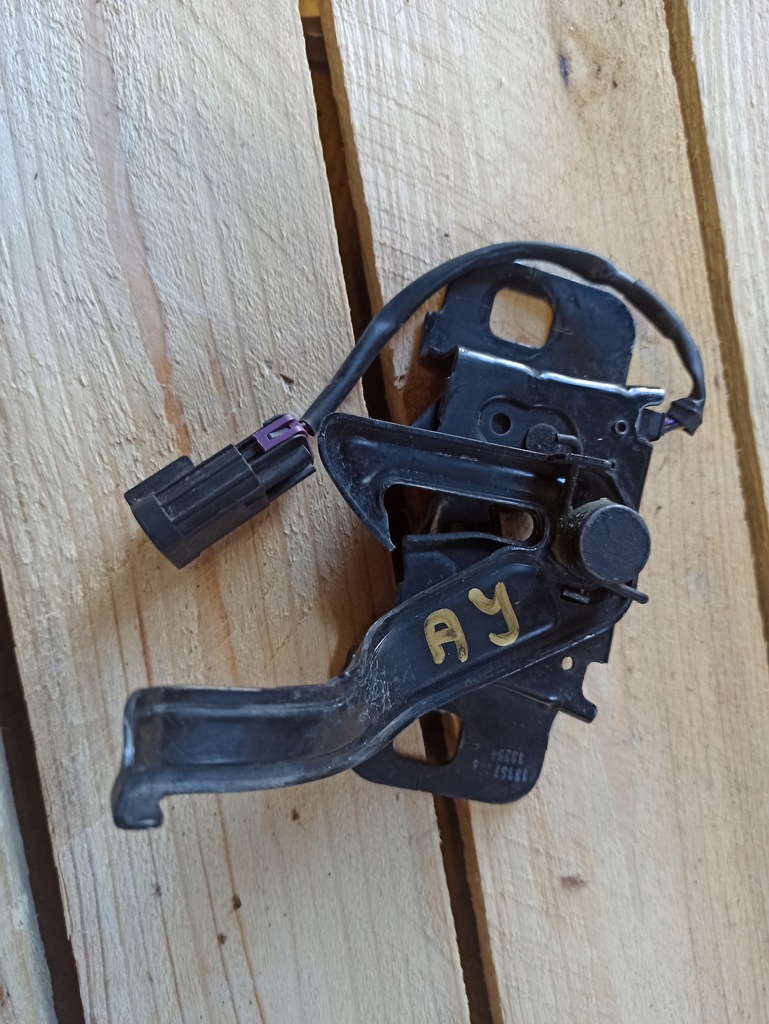 фото №1, Засувка петля капот opel astra j lift