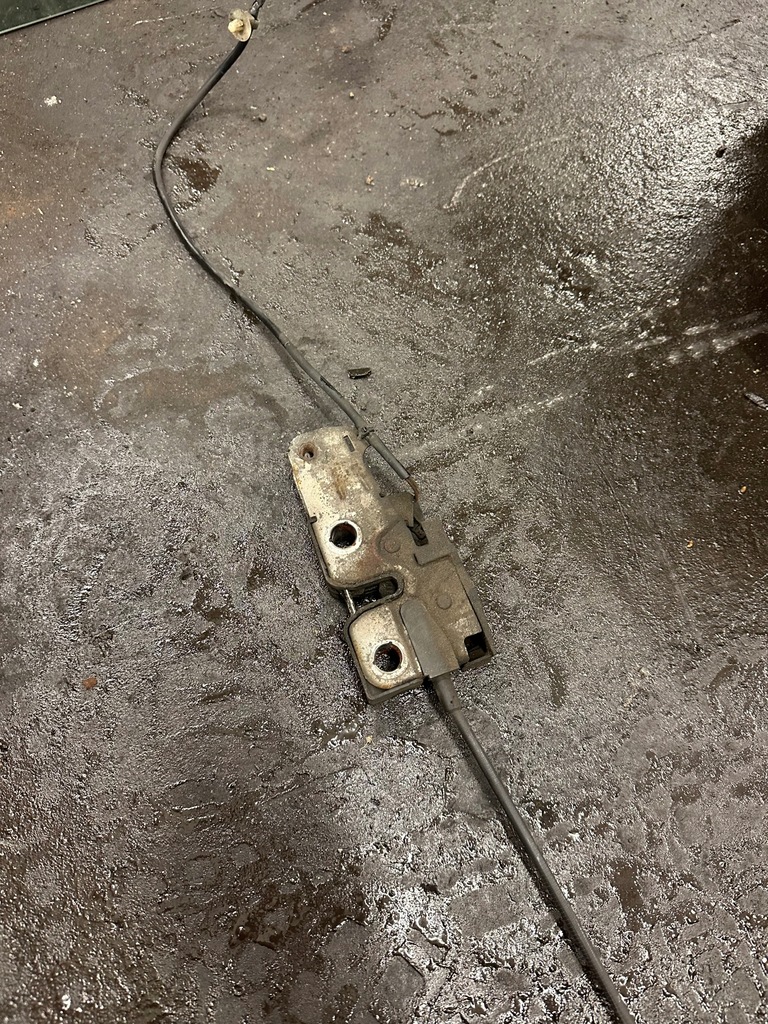 фото №1, Vw passat b6 замок капот