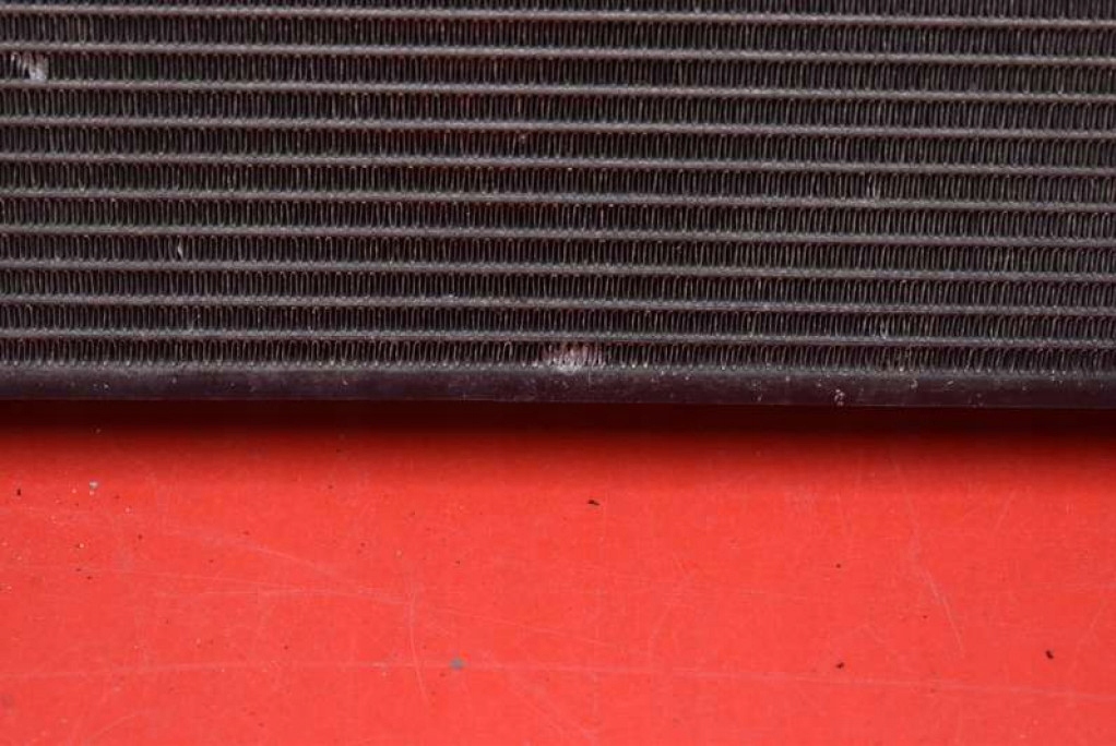 Радиатор воды 105799-00-b tesla model s рестайлинг  awd performance 762 km 16-21 Недорого