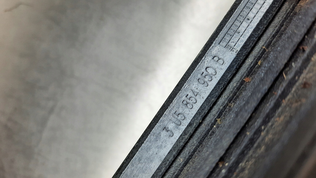 фото №16, Молдинг двері правий задня skoda superb i 3u5854950b