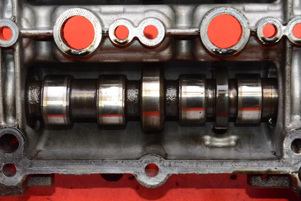 Крышка клапанов корпус валы 55214530 fiat linea 1 i 1.6 multijet 105 km Цена