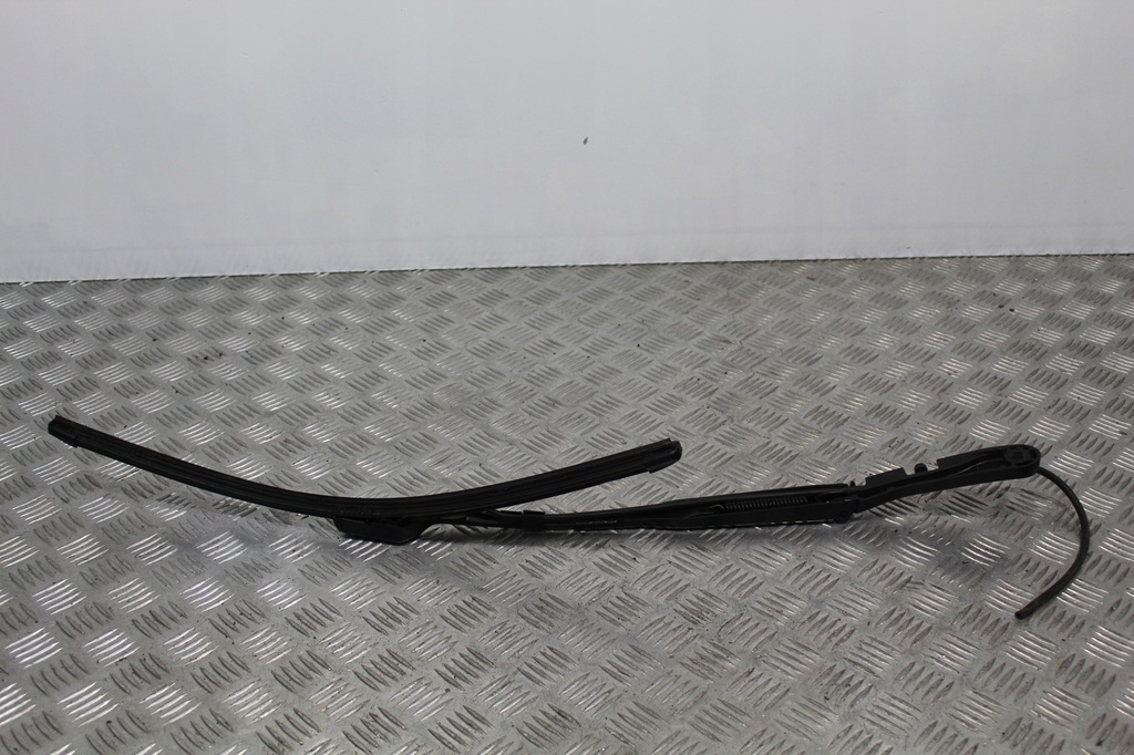 фото №1, Рычаг дворники левая volvo s60 iii 3