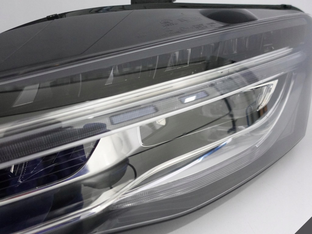 фото №3, Audi r8 420 lift 12-15 лампа full led комплектная l