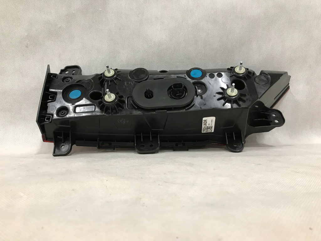 фото №3, Genesis gv70 suv 20- лампа задня led права внутрішня europa