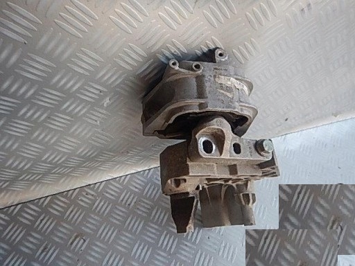 фото №1, Vw eos passat b6 2.0 tfsi кронштейн подушка