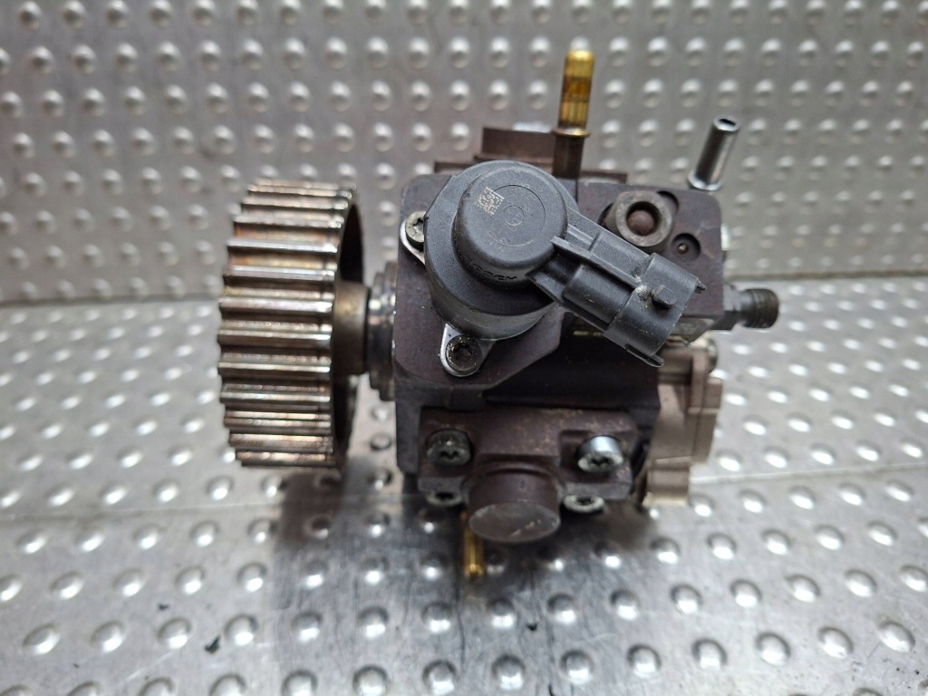 Купити Насос упорскування bosch 0445010216 renault scenic 3 1.9 dci 2009-