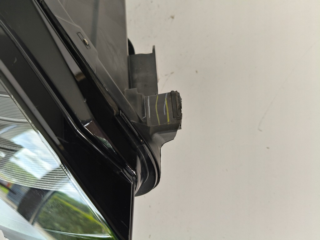 Фара правый  фара tesla model 3 y 20- рестайлинг  full led Оригинал