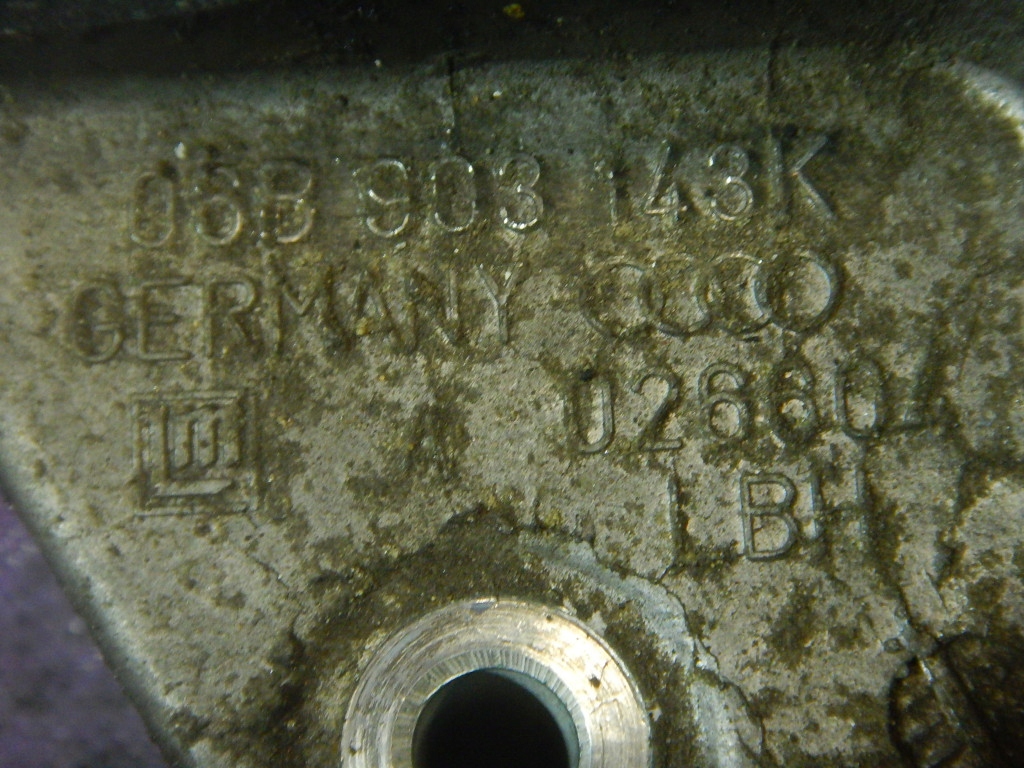 Vw passat b5 96-00 1.6 ana кронштейн кронштейн генератора 06b903143k Недорого