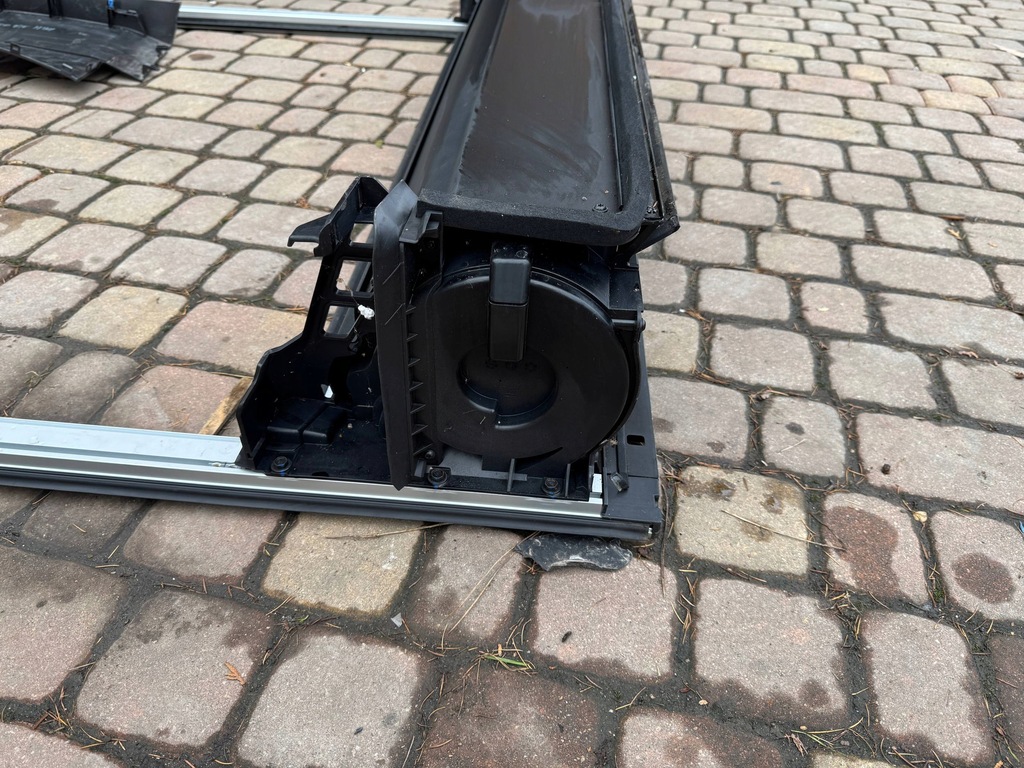 фото №14, Ford ranger mk6 vi 22- спойлер шторка обшивка коробки багажника комплект