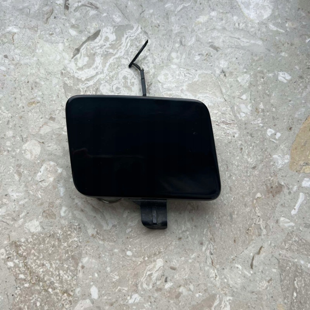 фото №1, Tesla model s plaid 2021- заглушка бампера задня 156557200c