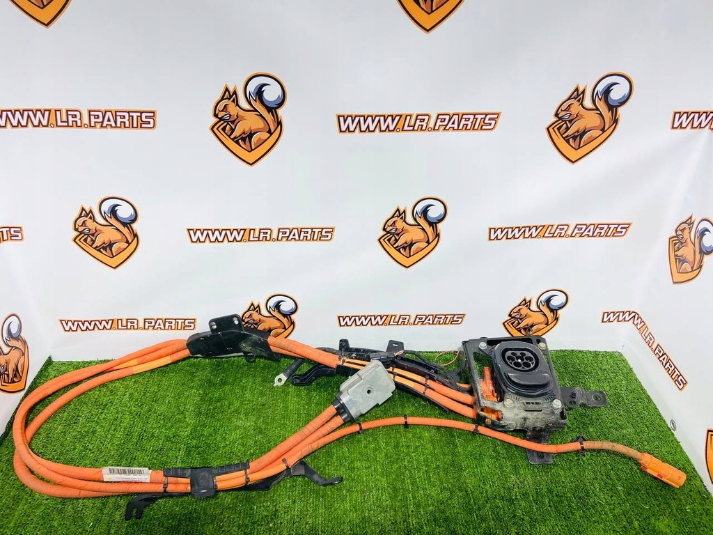 фото №7, Двойной разъём зарядки jaguar i-pace x590 j9d3-10c756-hc