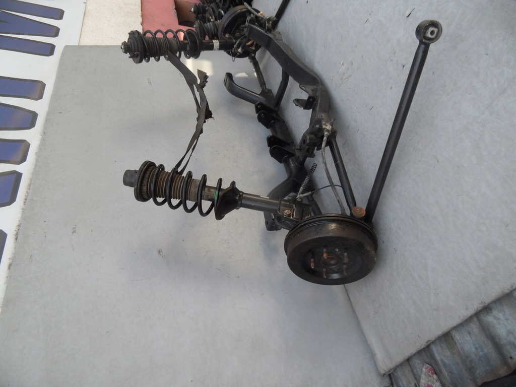 фото №1, Подвеска правый задняя поворотный кулак задняя freelander i