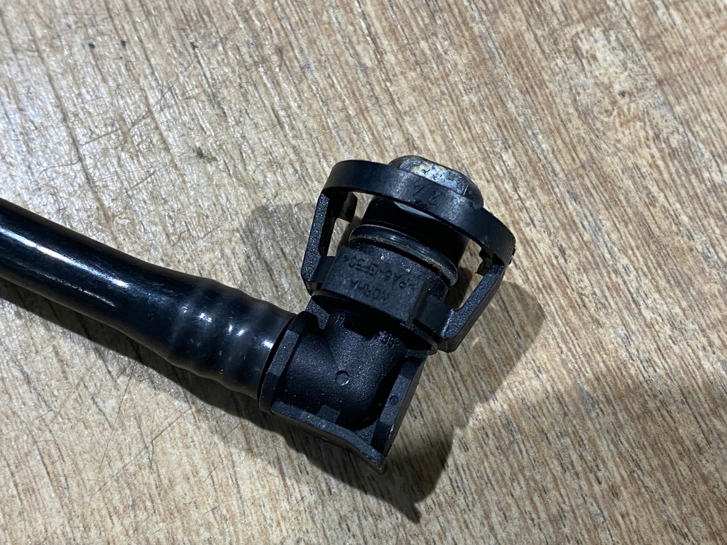 фото №3, Wąż шланг wody land rover discovery 5 l462 оригинальный номер cpla-8276-cc